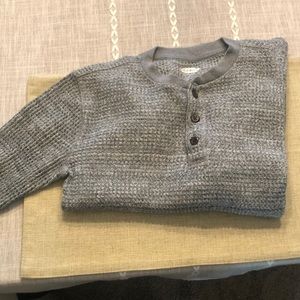 Old navy long sleeve sweater